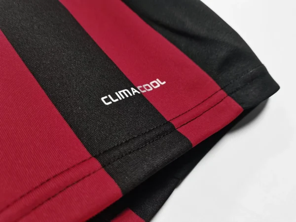 Ac Milan Retro 2009-10 Home (Half Sleeves) (Player Version) - Image 4