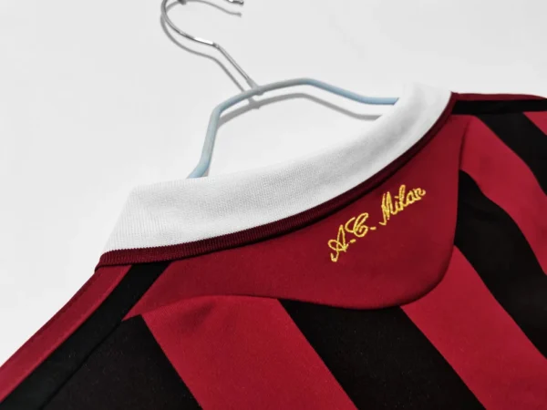 Ac Milan Retro 2009-10 Home (Half Sleeves) (Player Version) - Image 6