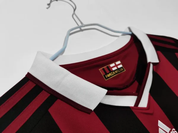 Ac Milan Retro 2009-10 Home (Half Sleeves) (Player Version) - Image 5