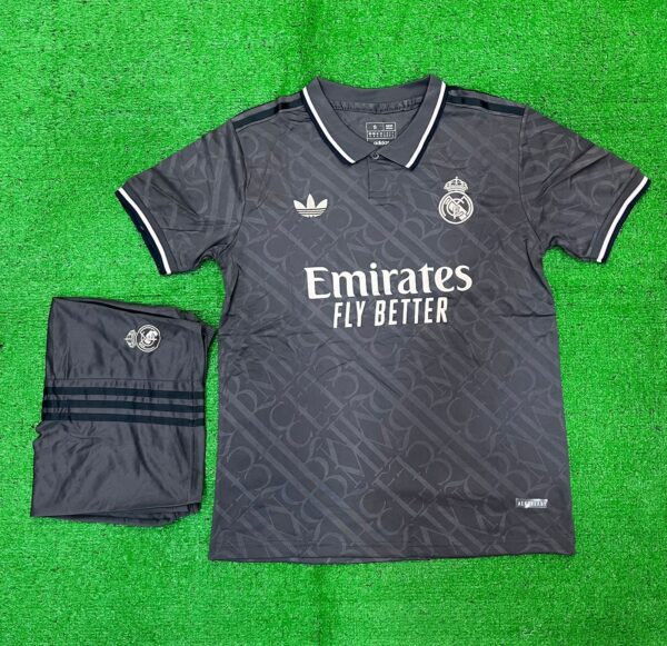 Real Madrid Third 24/25 set