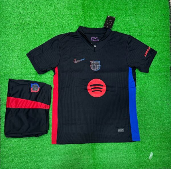 Barcelona Away 24/25 set (Master Quality Logo)