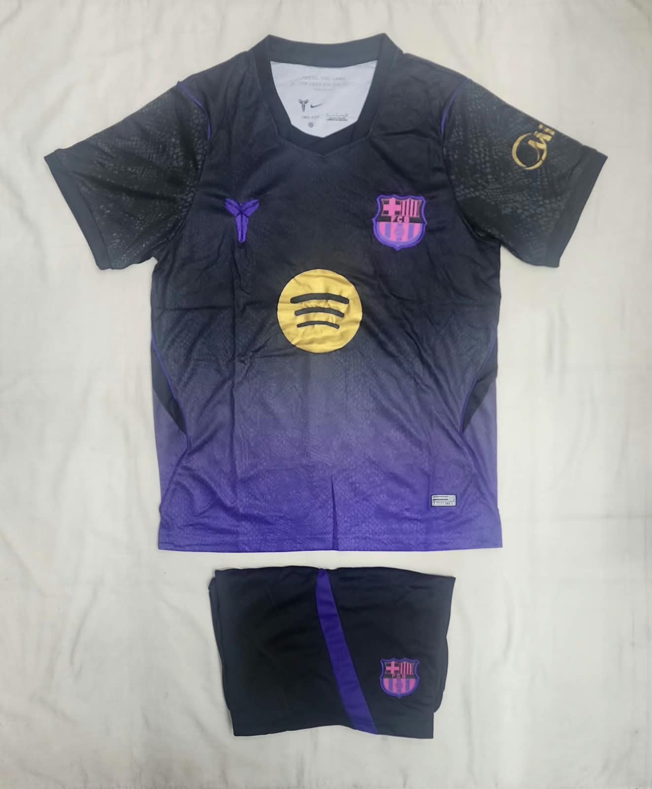 C Barcelona Away 2026 Set Version Football Jersey with Matching Shorts