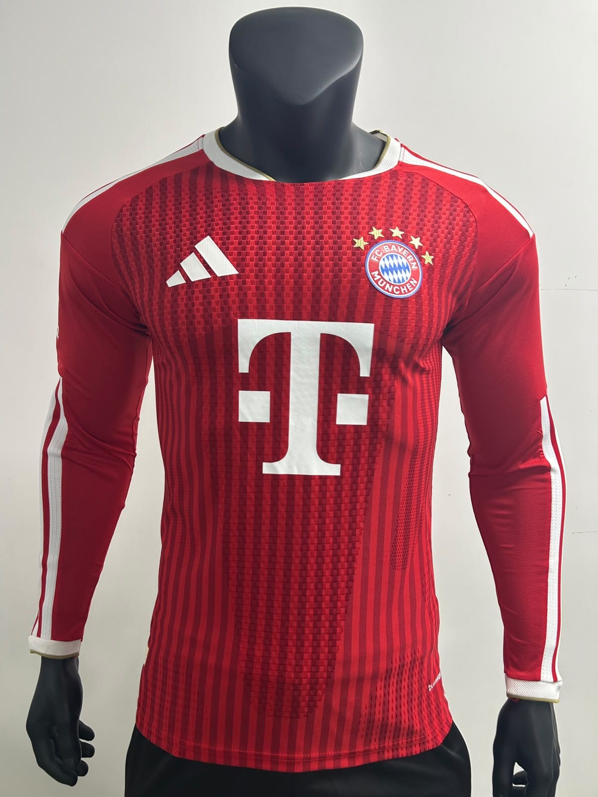 Bayern Munich Home 2026 Full Sleeve Player Version Football Jersey – Premium Fit